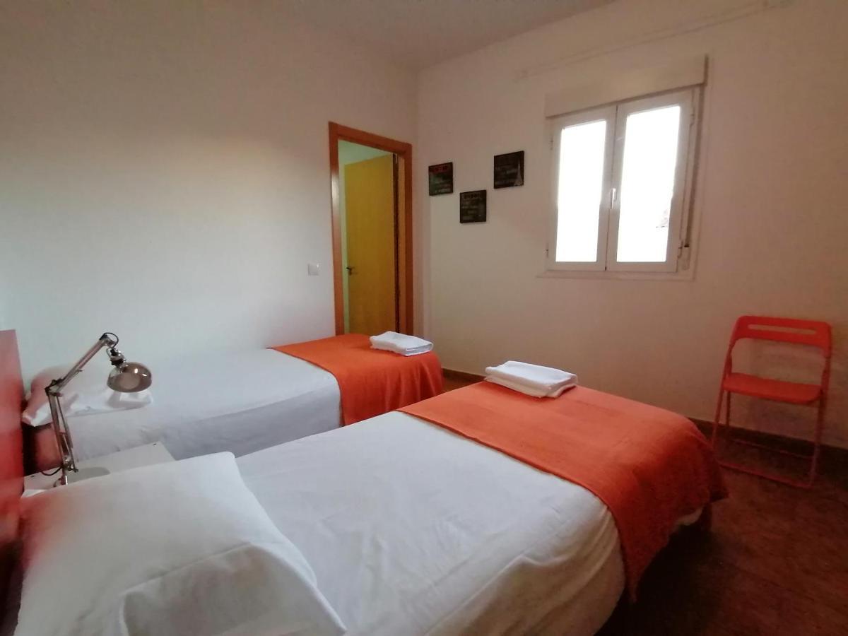 Apartamentos El Puente Madrid Esterno foto