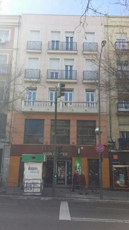 Apartamentos El Puente Madrid Esterno foto